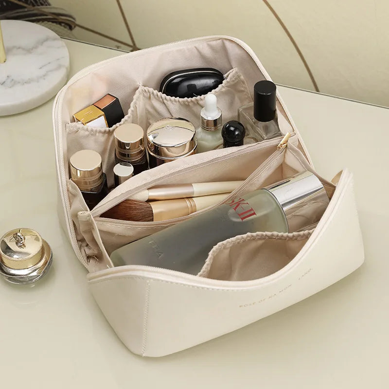 Cosmetics Storage Kit Large Capacity Travel Toiletry Bag Makeup